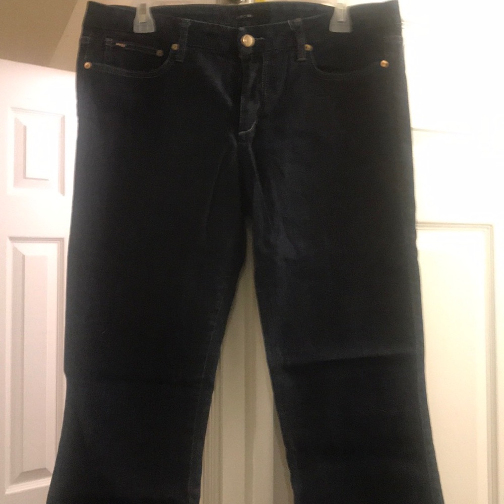 Cute jeans. Never worn. Perfect condition